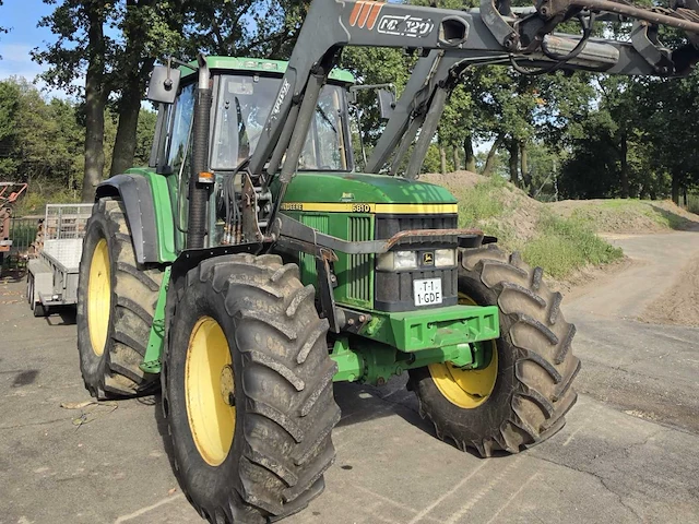 2000 john deere 6810 powerquad 4wd landbouwtractor met mailleux mx120 voorlader – 125 pk - afbeelding 7 van  12