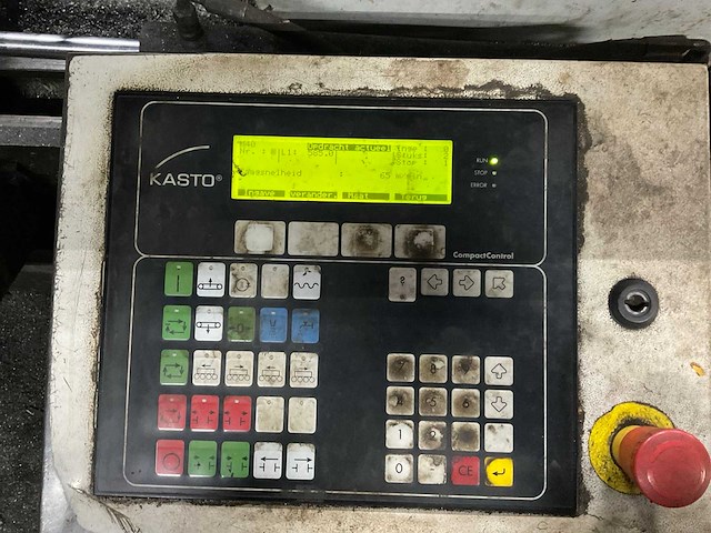 2000 kasto twin a4 horizontale metaalbandzaagmachine - afbeelding 13 van  13