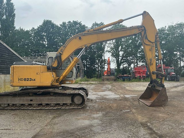 2000 kato hd823lc rupsgraafmachine - afbeelding 8 van  11