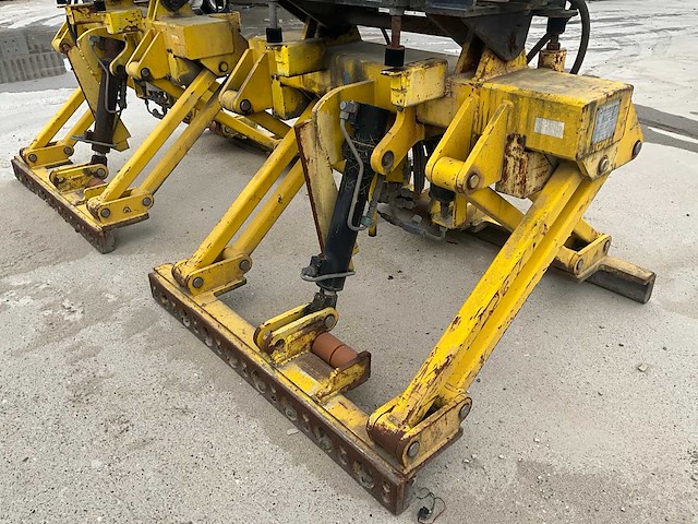 2000 kennis vp-04-3680 dubbele hydraulische klem - afbeelding 2 van  18