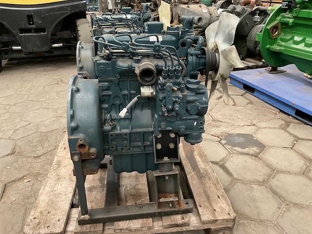 2000 kubota d905 dieselmotor - afbeelding 6 van  9
