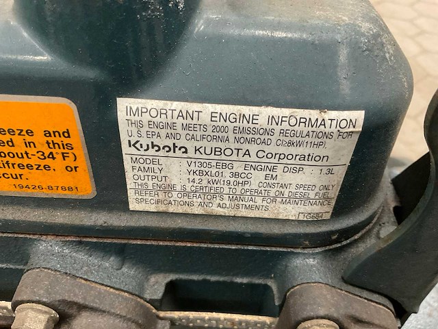 2000 kubota d905 dieselmotor - afbeelding 3 van  9