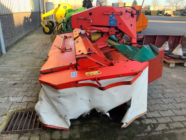 2000 kuhn fc280f frontmaaier / grasmaaier - afbeelding 7 van  11