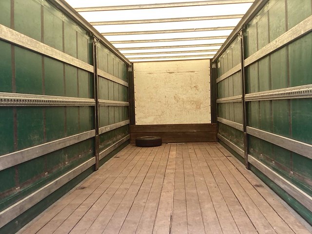 2000 kuiphuis schuifzeil oplegger - afbeelding 10 van  11