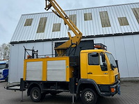 2000 man 8.113 hoogwerker vrachtwagen - afbeelding 1 van  6