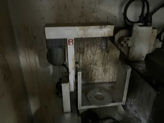 2000 mcp vcm 4/04 vacuümgietmachine - afbeelding 11 van  13