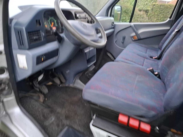2000 mercedes-benz 414 bedrijfswagen - afbeelding 14 van  23