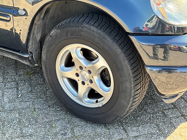 2000 mercedes-benz m-klasse 270 cdi personenauto - afbeelding 22 van  32