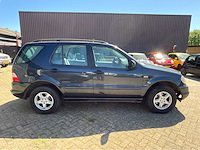 2000 mercedes-benz m-klasse 270 cdi personenauto - afbeelding 27 van  32
