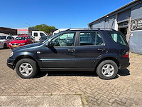 2000 mercedes-benz m-klasse 270 cdi personenauto - afbeelding 31 van  32