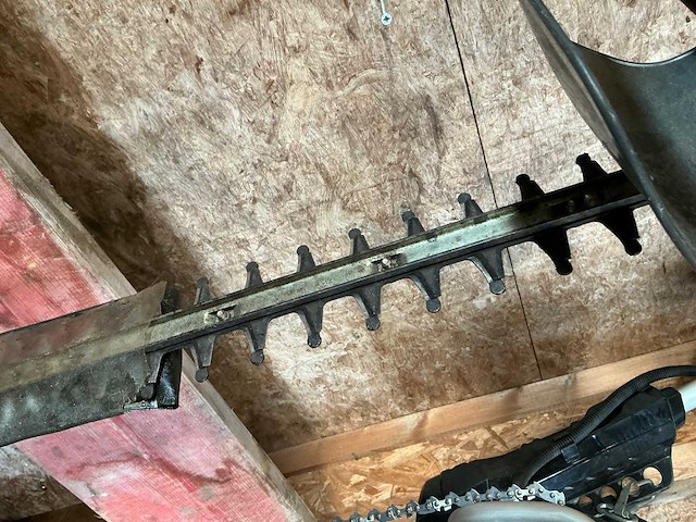 2000 metabo hs 8345 s heggenschaar - afbeelding 2 van  5