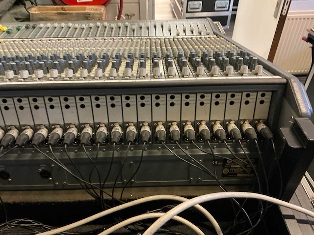 2000 midas xl250-48 analoge mengtafel - afbeelding 6 van  18