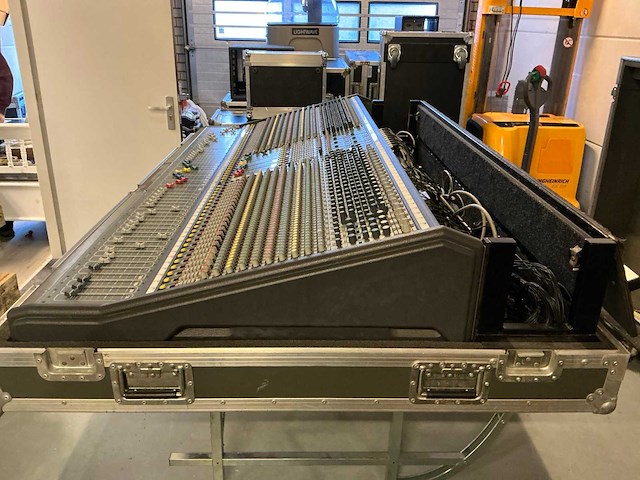 2000 midas xl250-48 analoge mengtafel - afbeelding 15 van  18