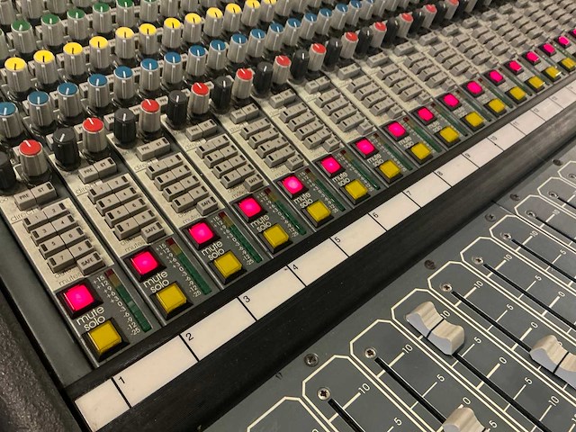 2000 midas xl250-48 analoge mengtafel - afbeelding 16 van  18