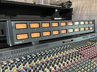 2000 midas xl3 analoge mengtafel met fx rack - afbeelding 21 van  23