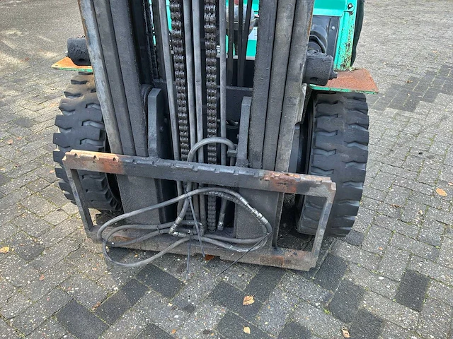 2000 mitsubishi efd13 vorkheftruck - afbeelding 9 van  9