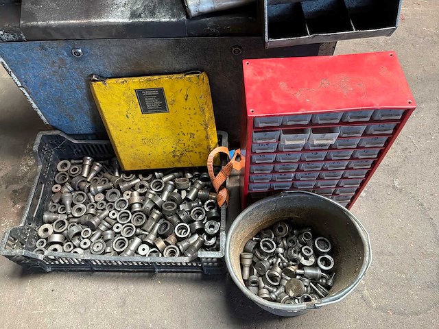 2000 mubea miw/220 profiel bewerkingsmachine - afbeelding 2 van  13
