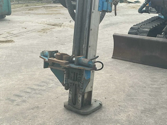 2000 neuson 8002 rdv 2003 kefdrill kd 33 gw grondboor hydroklem - afbeelding 24 van  56