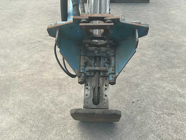 2000 neuson 8002 rdv 2003 kefdrill kd 33 gw grondboor hydroklem - afbeelding 25 van  56