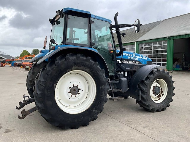 2000 new holland tm135 vierwielaangedreven landbouwtractor - afbeelding 20 van  26