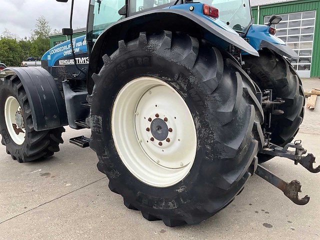 2000 new holland tm135 vierwielaangedreven landbouwtractor - afbeelding 22 van  26