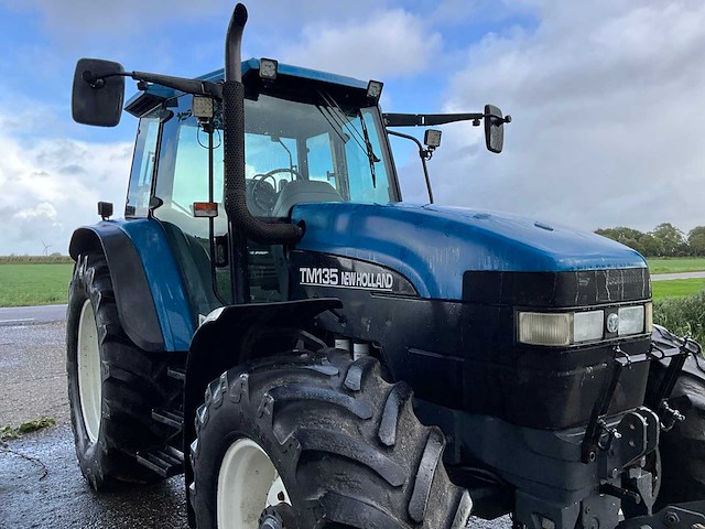 2000 new holland tm135 vierwielaangedreven landbouwtractor - afbeelding 3 van  43