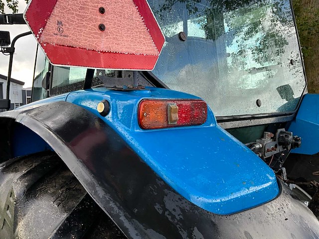2000 new holland tm135 vierwielaangedreven landbouwtractor - afbeelding 9 van  43