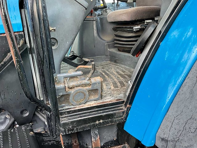2000 new holland tm135 vierwielaangedreven landbouwtractor - afbeelding 18 van  43