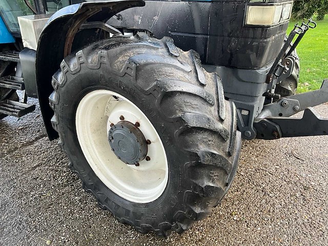 2000 new holland tm135 vierwielaangedreven landbouwtractor - afbeelding 36 van  43