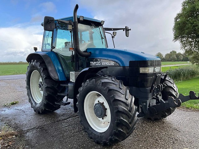 2000 new holland tm135 vierwielaangedreven landbouwtractor - afbeelding 34 van  43