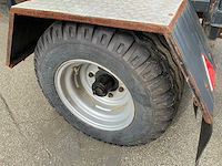 2000 nido stratos b11-24 pax zoutstrooier op aanhangwagen - afbeelding 1 van  2