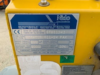 2000 nido stratos b11-24 pax zoutstrooier op aanhangwagen - afbeelding 2 van  2