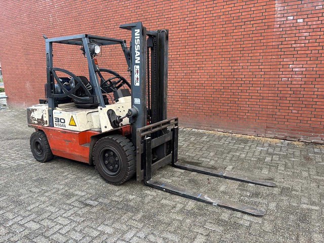2000 nissan ugj02a30u 3.000 kg lpg heftruck – duplex 3,30m - afbeelding 4 van  10