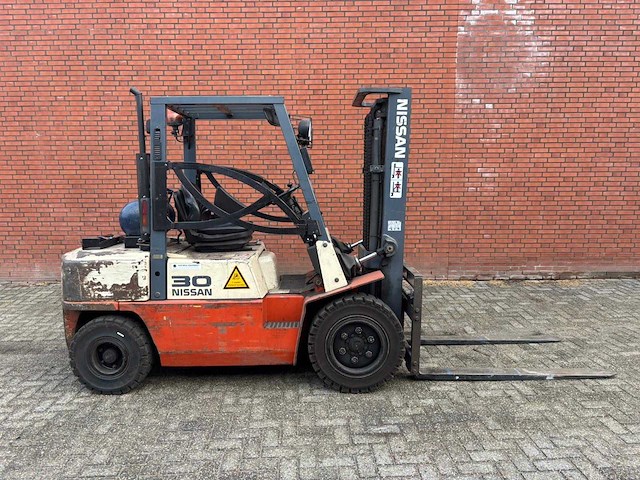 2000 nissan ugj02a30u 3.000 kg lpg heftruck – duplex 3,30m - afbeelding 6 van  10