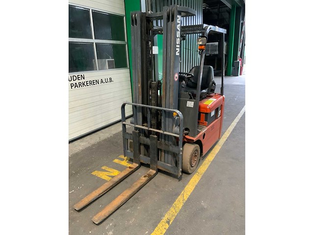 2000 nissan vorkheftruck - afbeelding 14 van  15