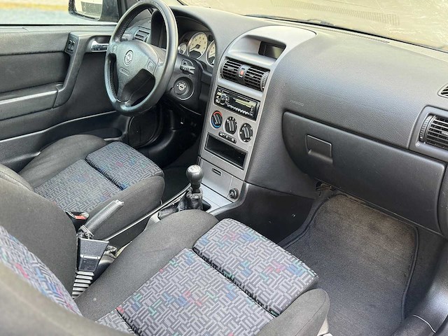 2000 opel astra coupé 1.8-16v personenauto - afbeelding 4 van  18