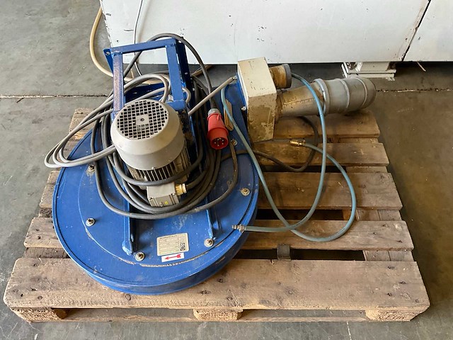 2000 panhans 693 / euro 12sf cnc-platenopdeel -en massiefhoutzaagmachine - afbeelding 11 van  14