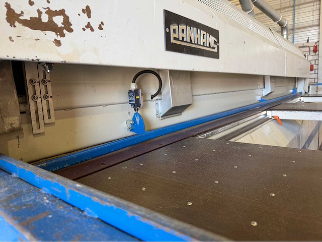 2000 panhans 693 / euro 12sf cnc-platenopdeel -en massiefhoutzaagmachine - afbeelding 4 van  24