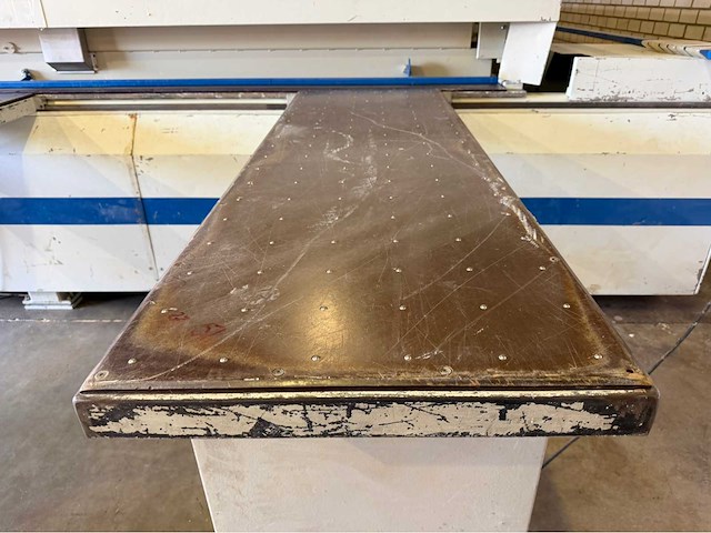 2000 panhans 693 / euro 12sf cnc-platenopdeel -en massiefhoutzaagmachine - afbeelding 6 van  24