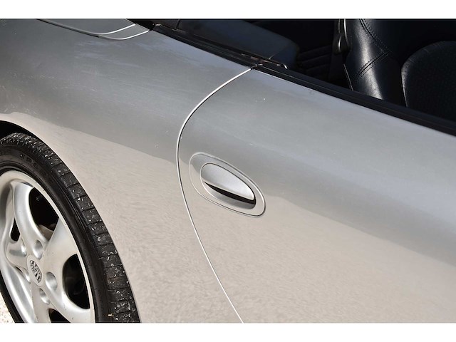 2000 porsche 996 (911) carrera convertible 3,4l "manual" - 2000 - btw auto - afbeelding 22 van  61