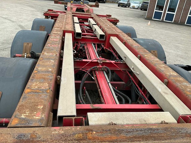 2000 renders euro 800 containerchassis oplegger - afbeelding 4 van  37