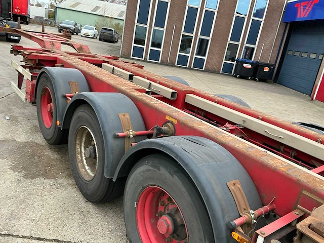 2000 renders euro 800 containerchassis oplegger - afbeelding 5 van  37