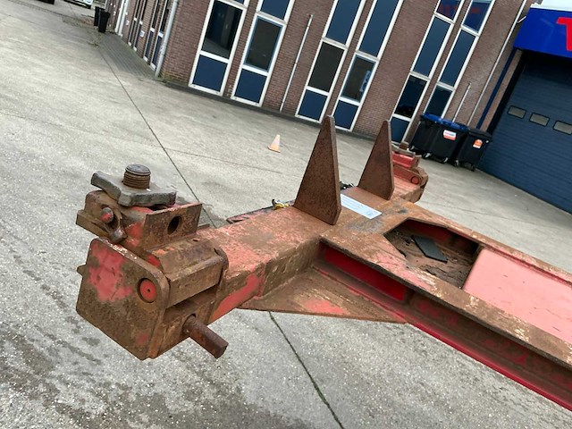 2000 renders euro 800 containerchassis oplegger - afbeelding 16 van  37