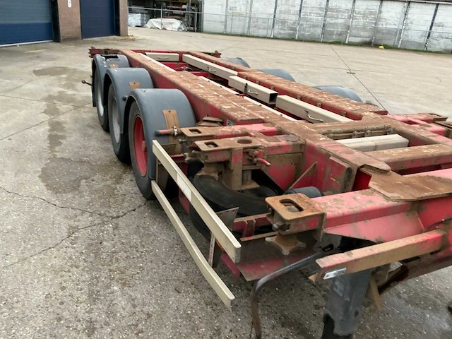 2000 renders euro 800 containerchassis oplegger - afbeelding 20 van  37