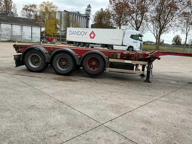 2000 renders euro 800 containerchassis oplegger - afbeelding 35 van  37