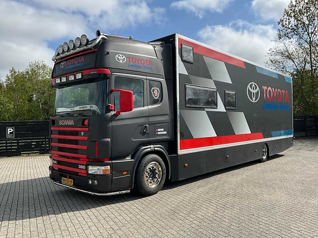 2000 scania r114l 380 vrachtwagen met race opbouw - afbeelding 1 van  67