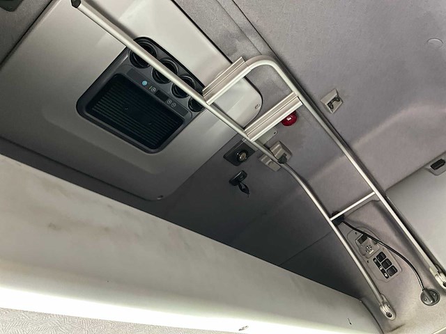 2000 scania r114l 380 vrachtwagen met race opbouw - afbeelding 15 van  67