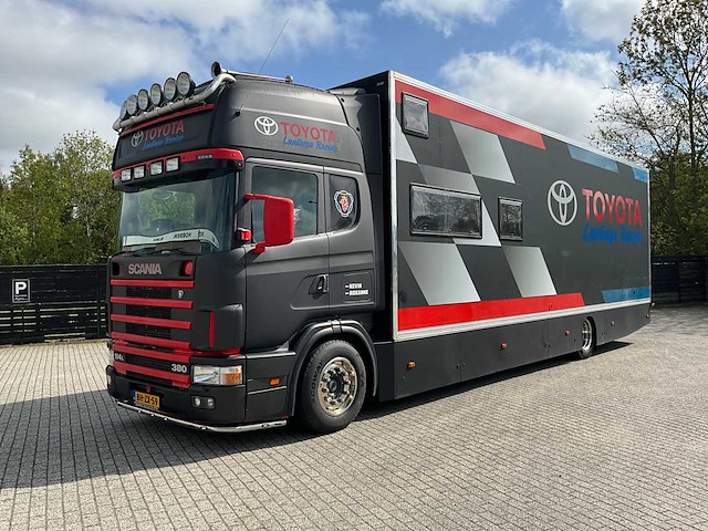 2000 scania r114l 380 vrachtwagen met race opbouw - afbeelding 11 van  67