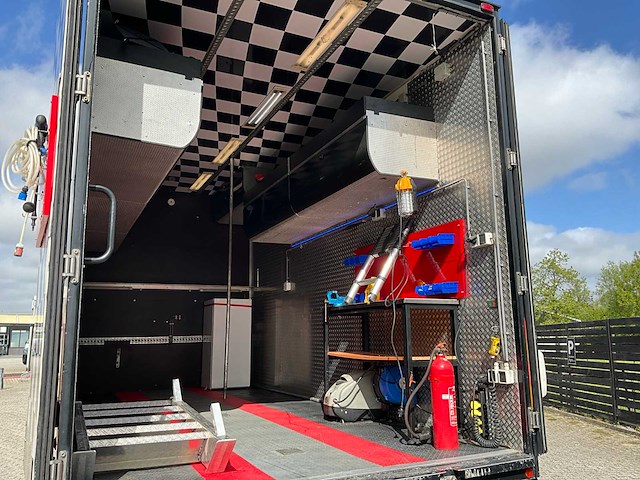 2000 scania r114l 380 vrachtwagen met race opbouw - afbeelding 47 van  67