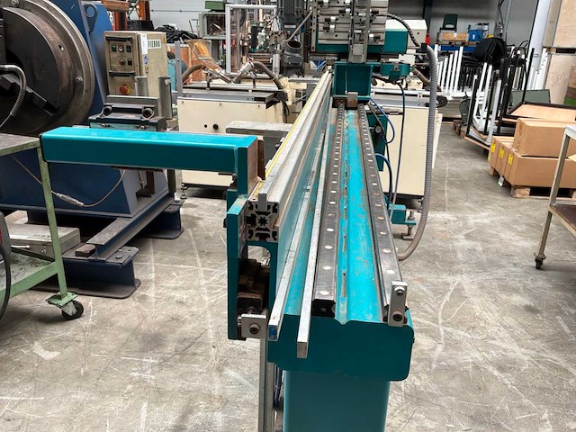 2000 select machinebouw b.v. 35500 beslagfreesmachine - afbeelding 12 van  14